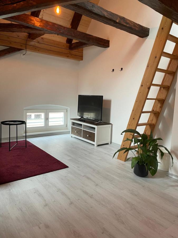 24-7 Hostel